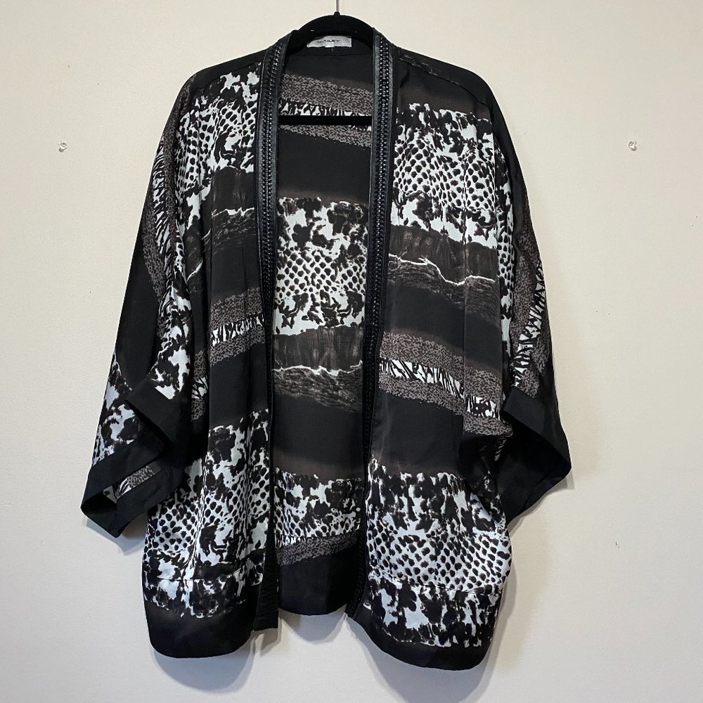 Short kimono/Beach Coverup